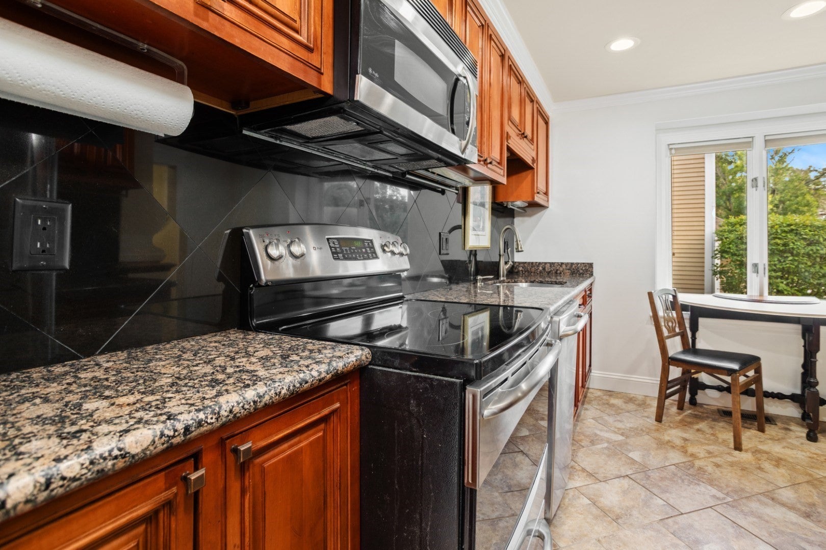 409 Lewis O Gray DR #409, Saugus, MA, 409 Lewis O Gray DR #409, Saugus, MA Photo #6