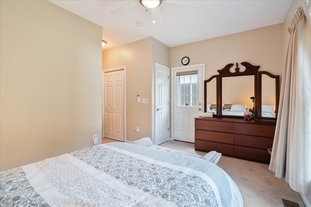 000 Confidential Street NA