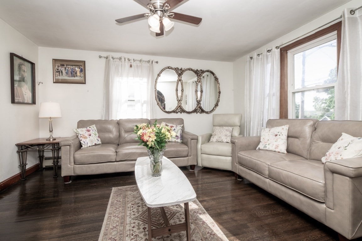 592 Mountain Ave, Revere MA 02151