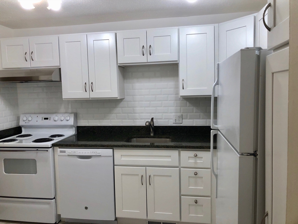 9 Elm St #3, Acton, MA, 9 Elm St #3, Acton, MA Photo #2