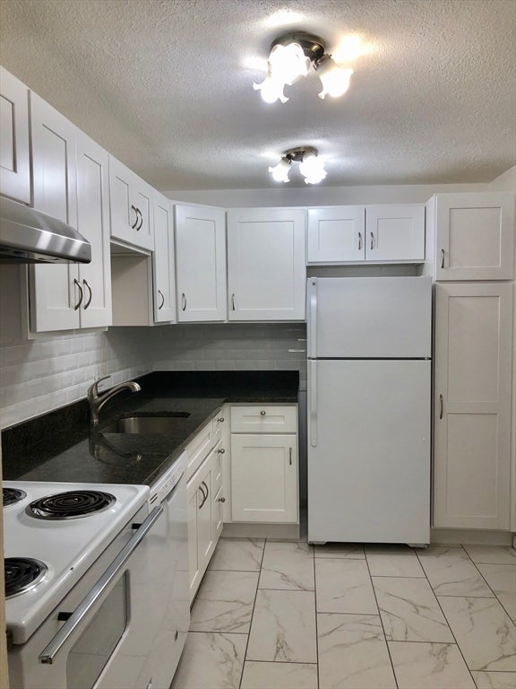 9 Elm St #3, Acton, MA, 9 Elm St #3, Acton, MA Photo #3
