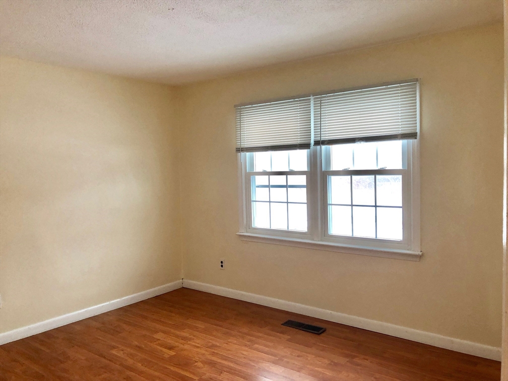9 Elm St #3, Acton, MA, 9 Elm St #3, Acton, MA Photo #7