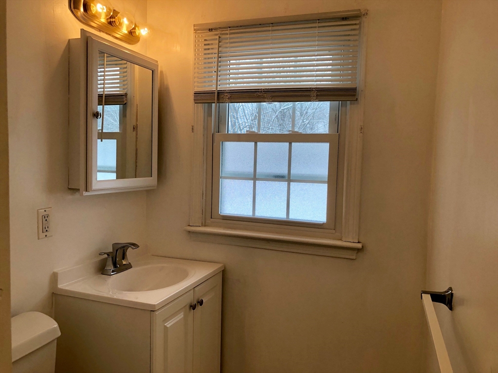 9 Elm St #3, Acton, MA, 9 Elm St #3, Acton, MA Photo #8