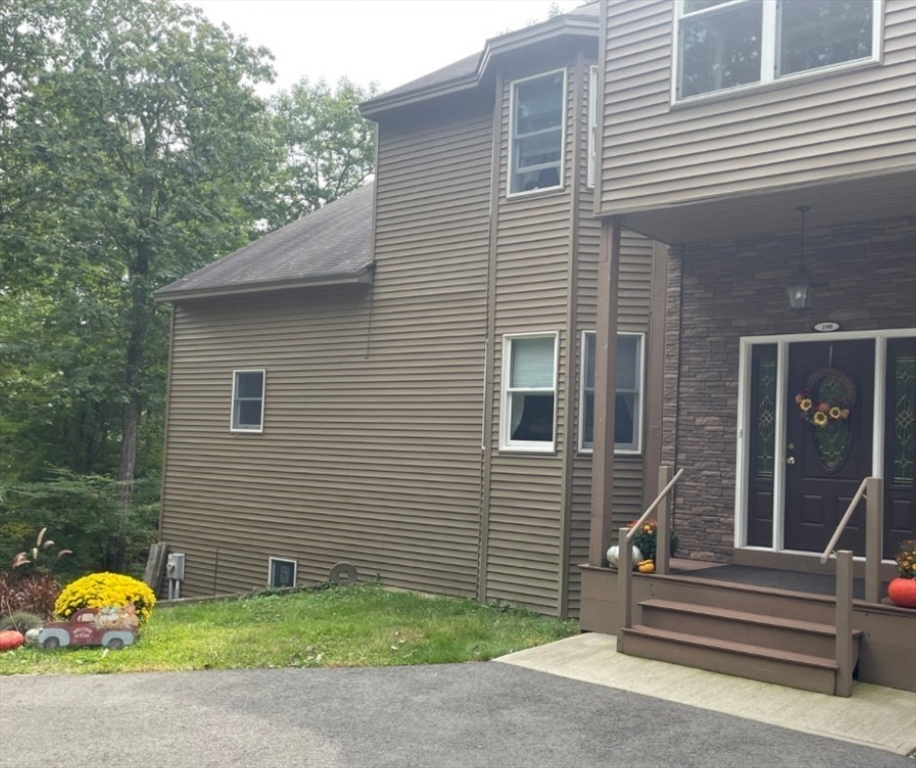 198 S. Royalston Rd.