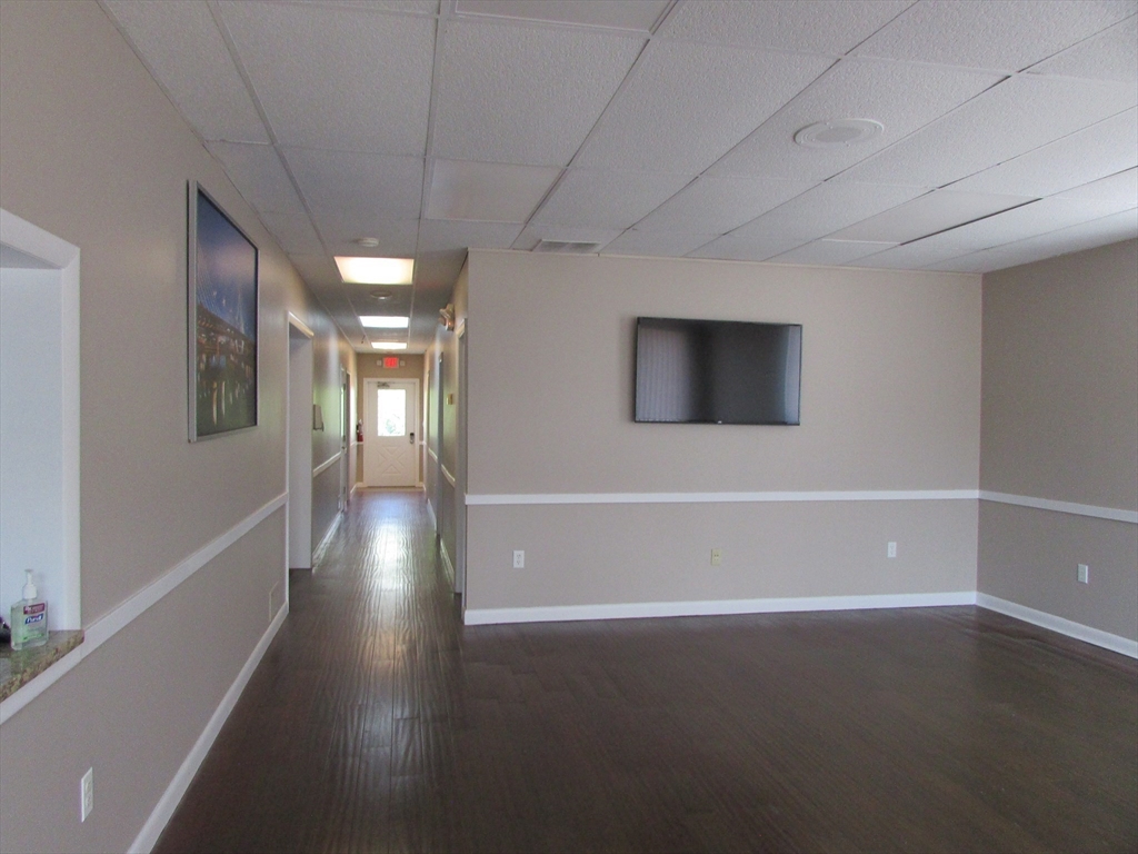 106 Commonwealth Ave