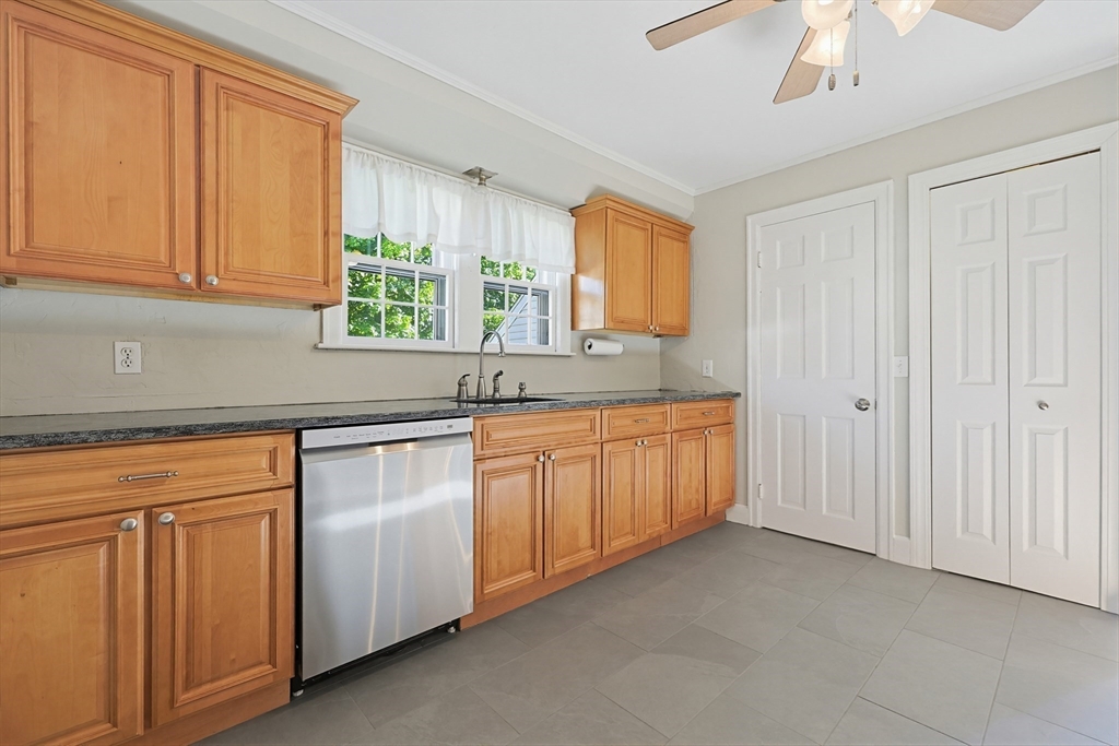 103 Field Rd, Longmeadow, MA Photo #15