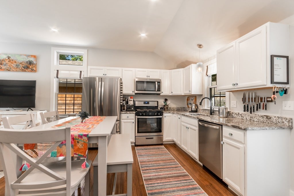 132 Williams Ave, Bourne, MA Photo #9