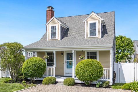 29 Wood Avenue Sandwich MA 02563