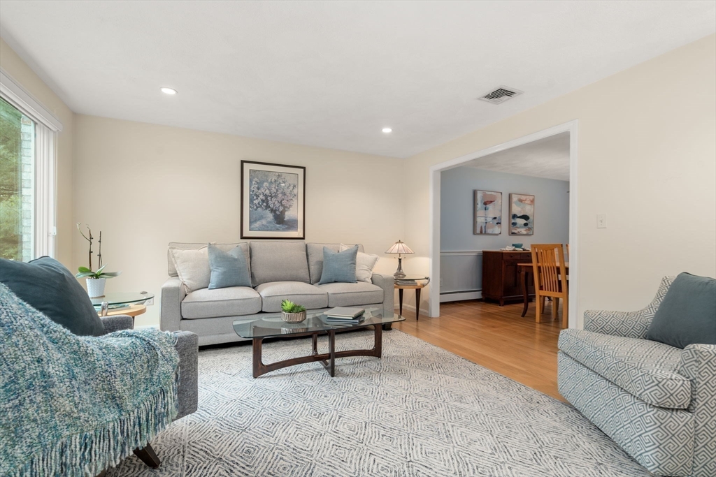 67 Flanagan Dr