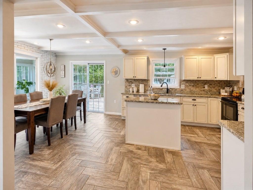 178 Rockland St, Dartmouth, MA, 178 Rockland St, Dartmouth, MA Photo #7