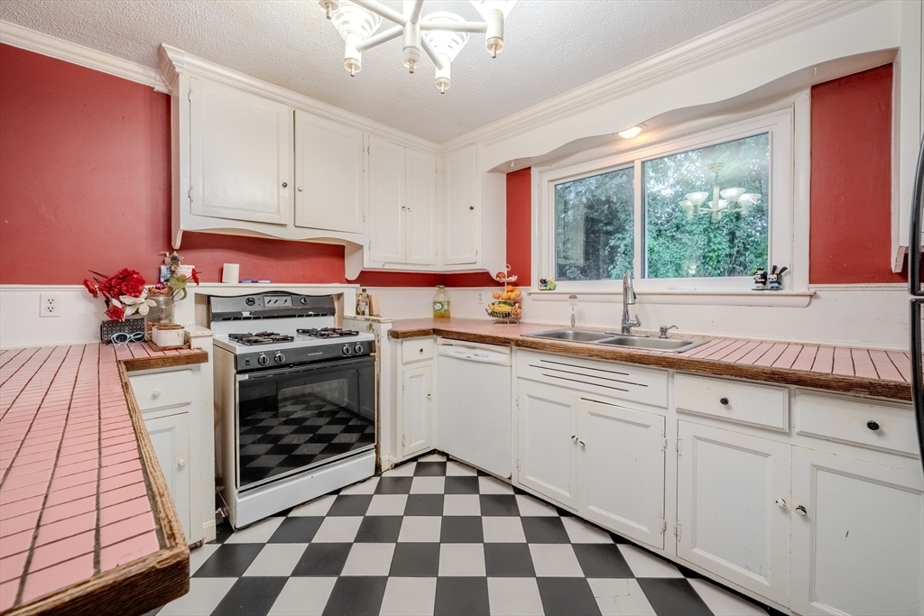 146 Acton Rd