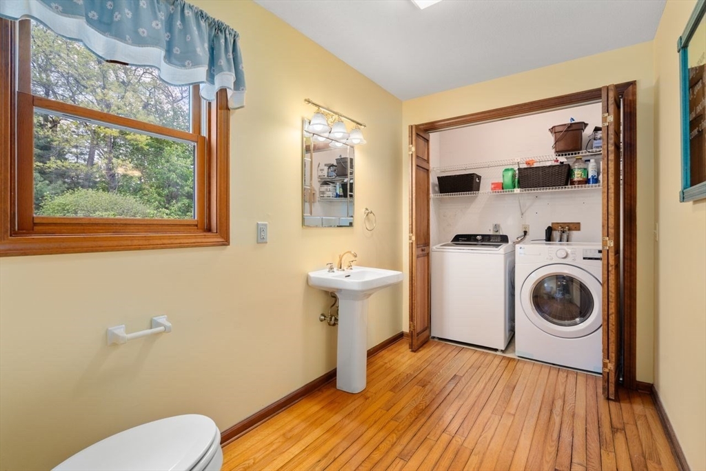 119 Pineridge Drive, Westfield, MA Photo #14