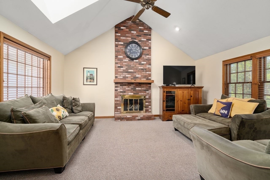 119 Pineridge Drive, Westfield, MA Photo #3