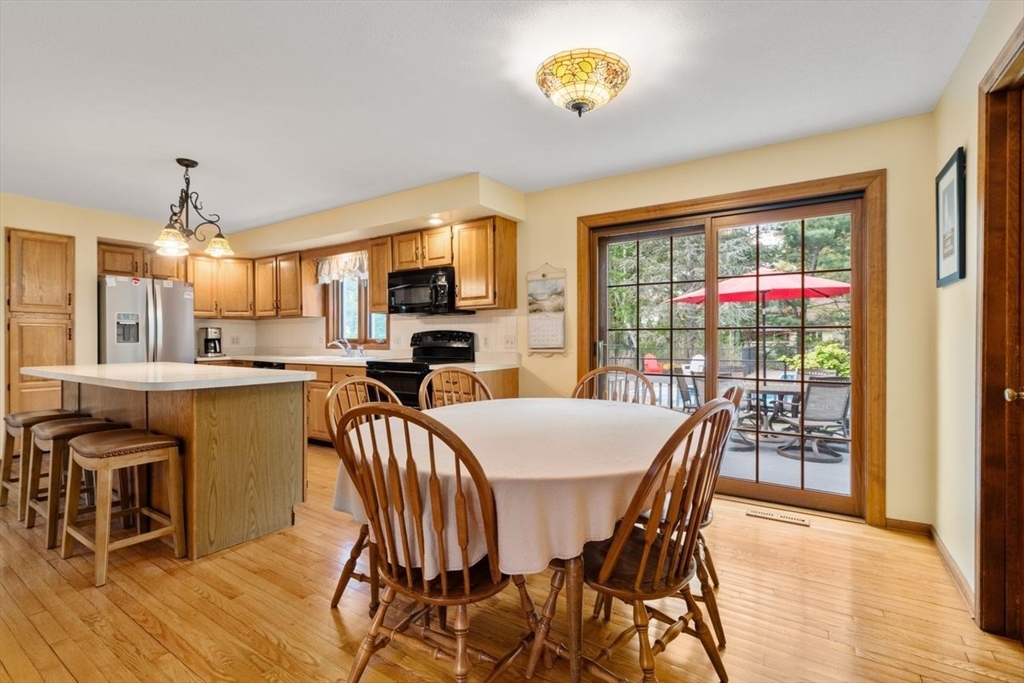 119 Pineridge Drive, Westfield, MA Photo #10