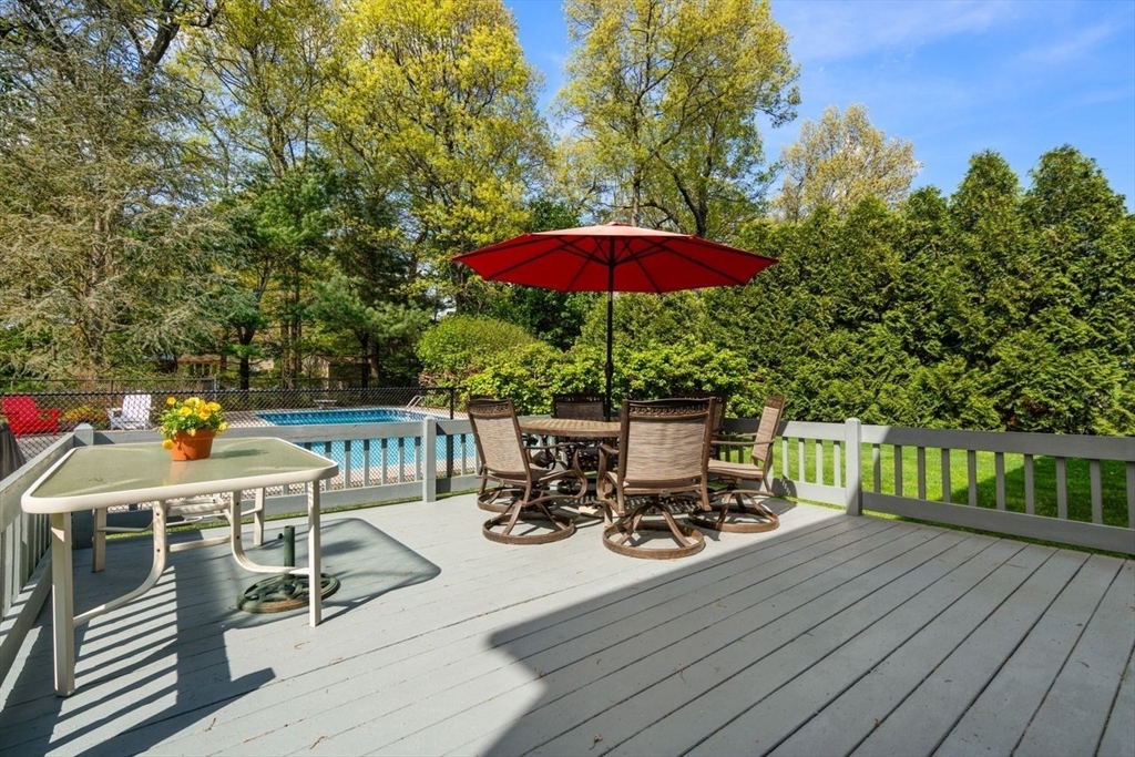 119 Pineridge Drive, Westfield, MA Photo #33