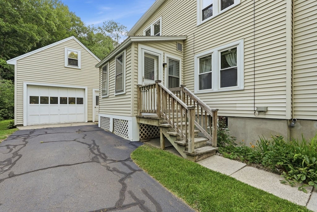 39 Water St, Northampton, MA, 39 Water St, Northampton, MA Photo #4