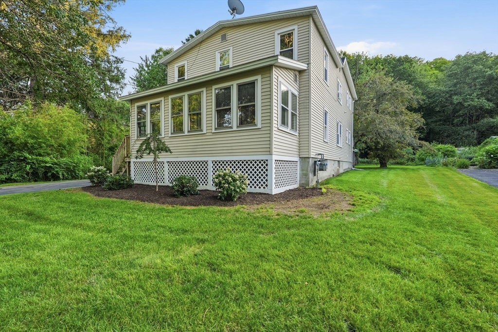 39 Water St, Northampton, MA, 39 Water St, Northampton, MA Photo #3