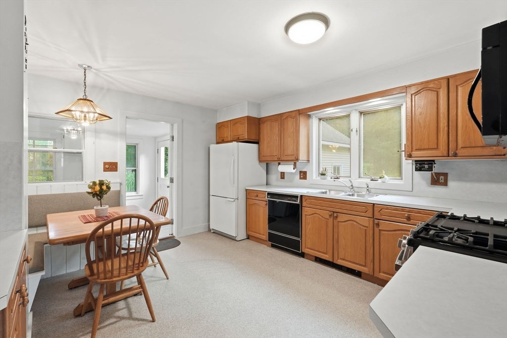 39 Water St, Northampton, MA, 39 Water St, Northampton, MA Photo #15