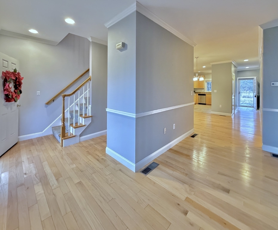 45 Meetinghouse Rd 45