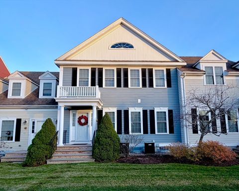 45 Meetinghouse Rd 45 Norfolk MA 02056