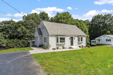 129 Fort Meadow Dr Hudson MA 01749