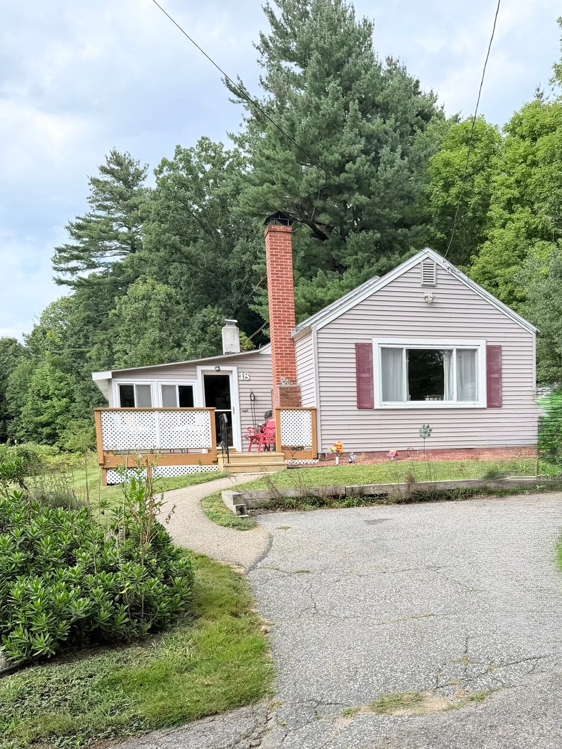 Photo of 18 Boyes Ave, Brookfield, MA