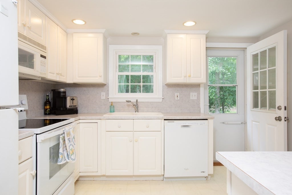 40 Fairwood Drive