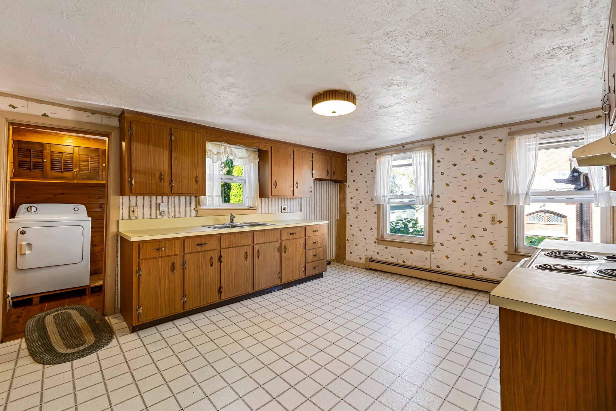 11 Prospect St, Spencer, MA Photo #14