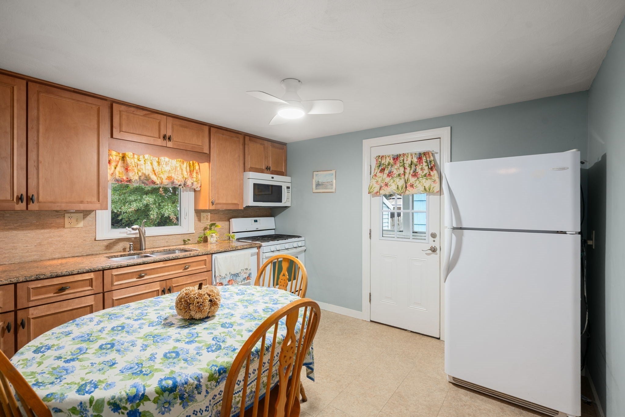 89 Eddy St, Springfield, MA, 89 Eddy St, Springfield, MA Photo #7