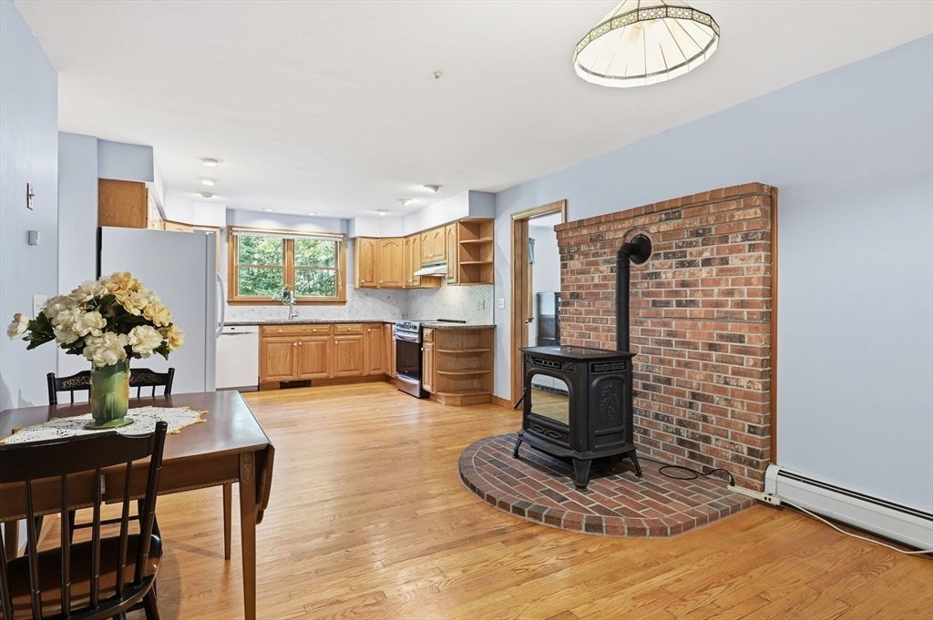 232 Gold St, Belchertown, MA, 232 Gold St, Belchertown, MA Photo #7