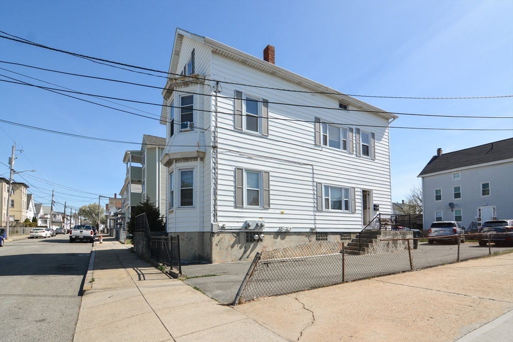 49 Plain St