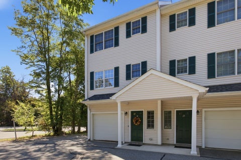 Photo of 252 Albion St #24, Wakefield, MA 01880 (MLS # 73573647)