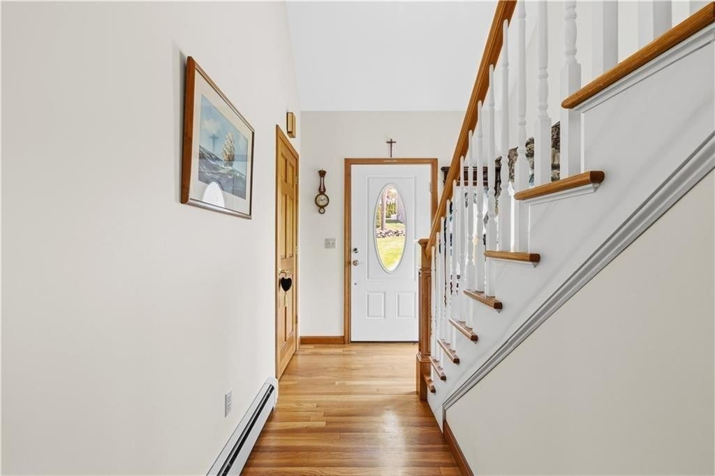 400 Sampson, Fall River, MA, 400 Sampson, Fall River, MA Photo #10
