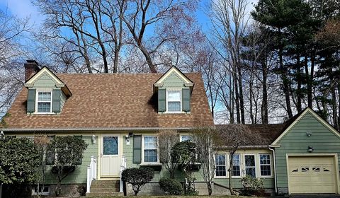 9 Howe Ave Shrewsbury MA 01545