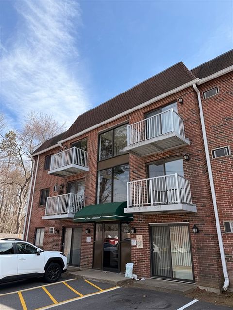 Photo of 1186 Worcester Rd #921, Framingham, MA 01702 (MLS # 73531783)