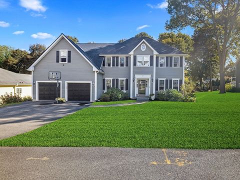 7 Holman Heights Cir Shrewsbury MA 01545