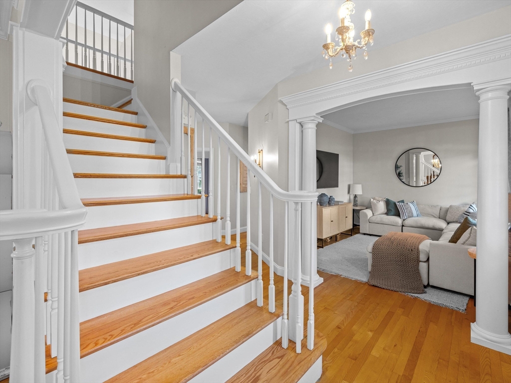 7 Holman Heights Cir