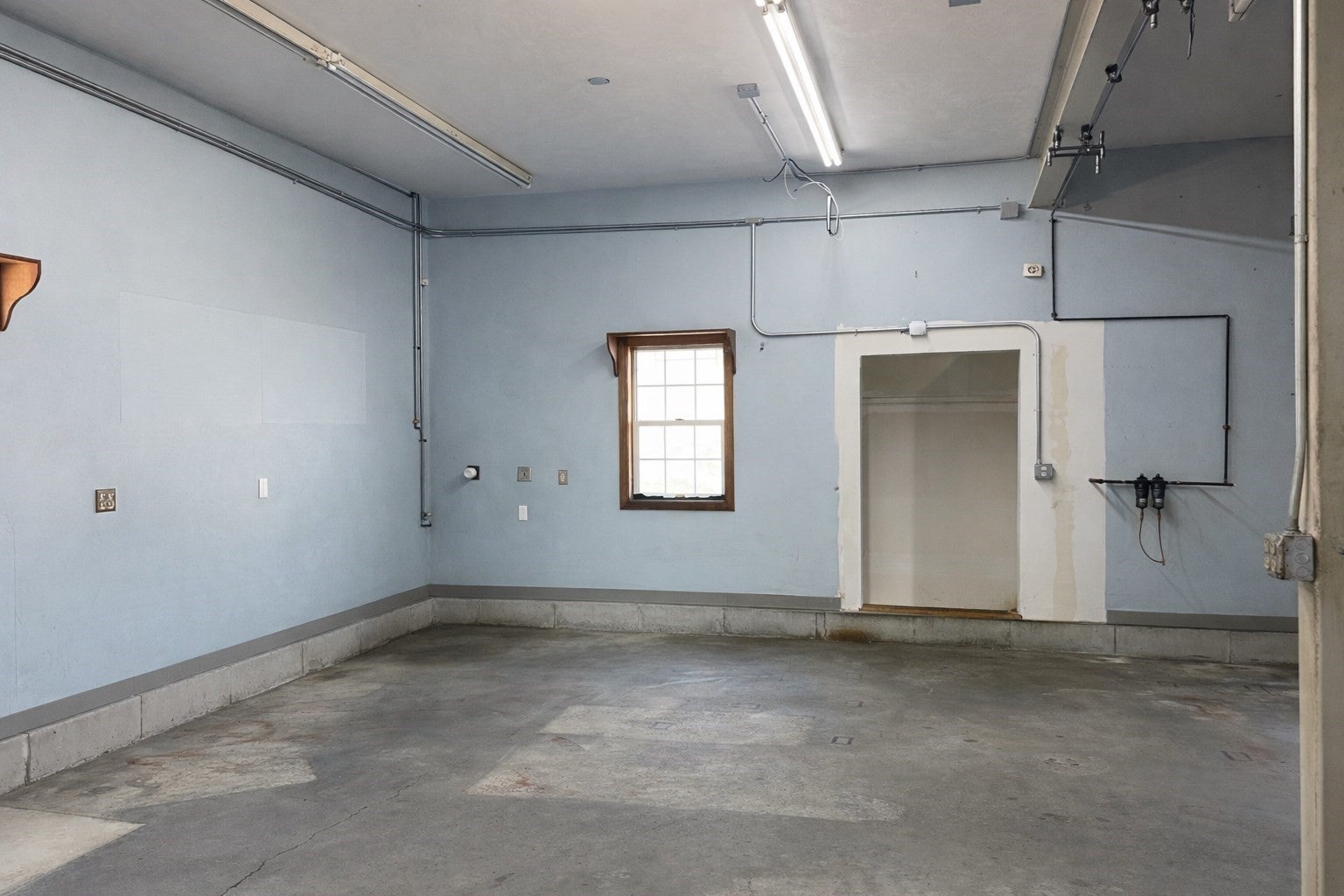 150 Broadway RR