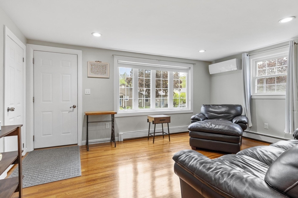 106 Eugene St
