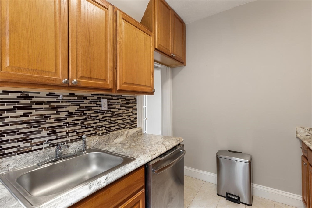 78 Glenville Ave 9