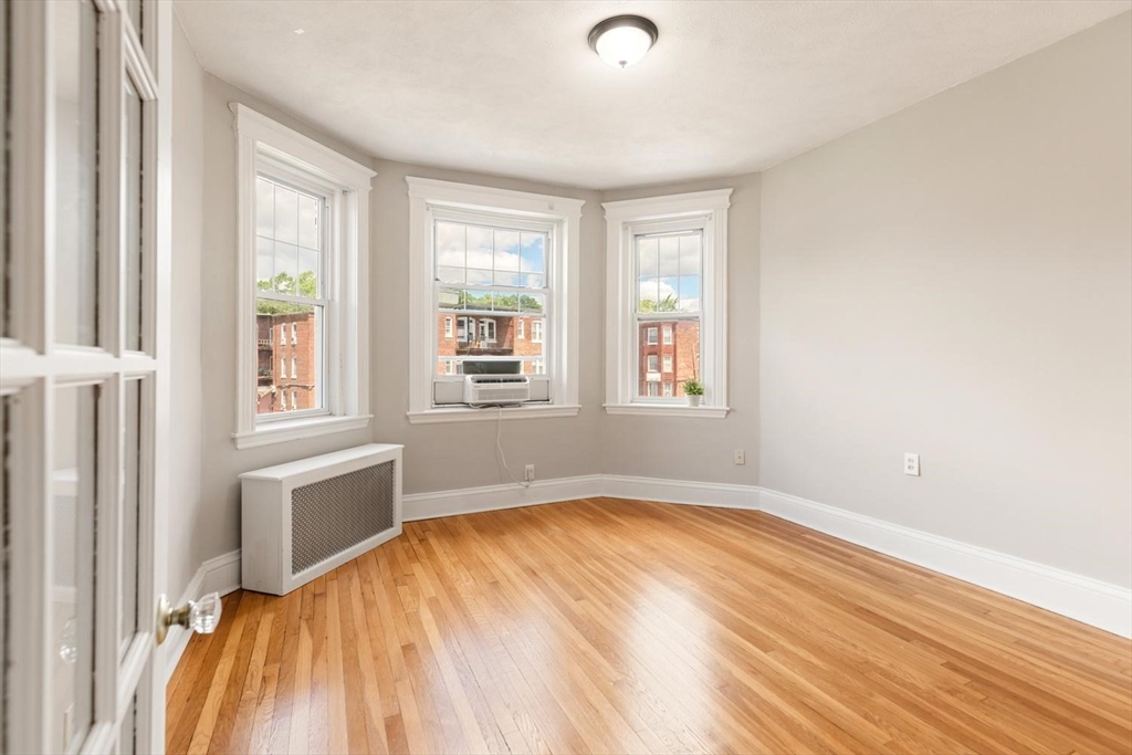 78 Glenville Ave 9