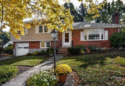 Photo of 12 Oak Ridge Cir, Weymouth, MA 02188 (MLS # 73506747)