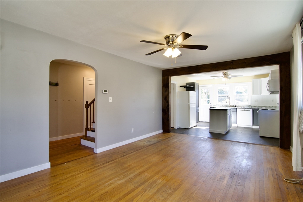 586 Granby Rd