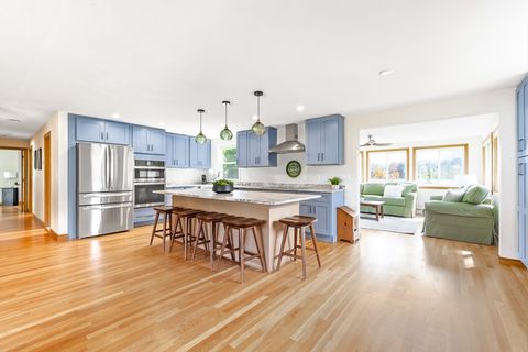152 Albemarle Road Norwood MA 02062