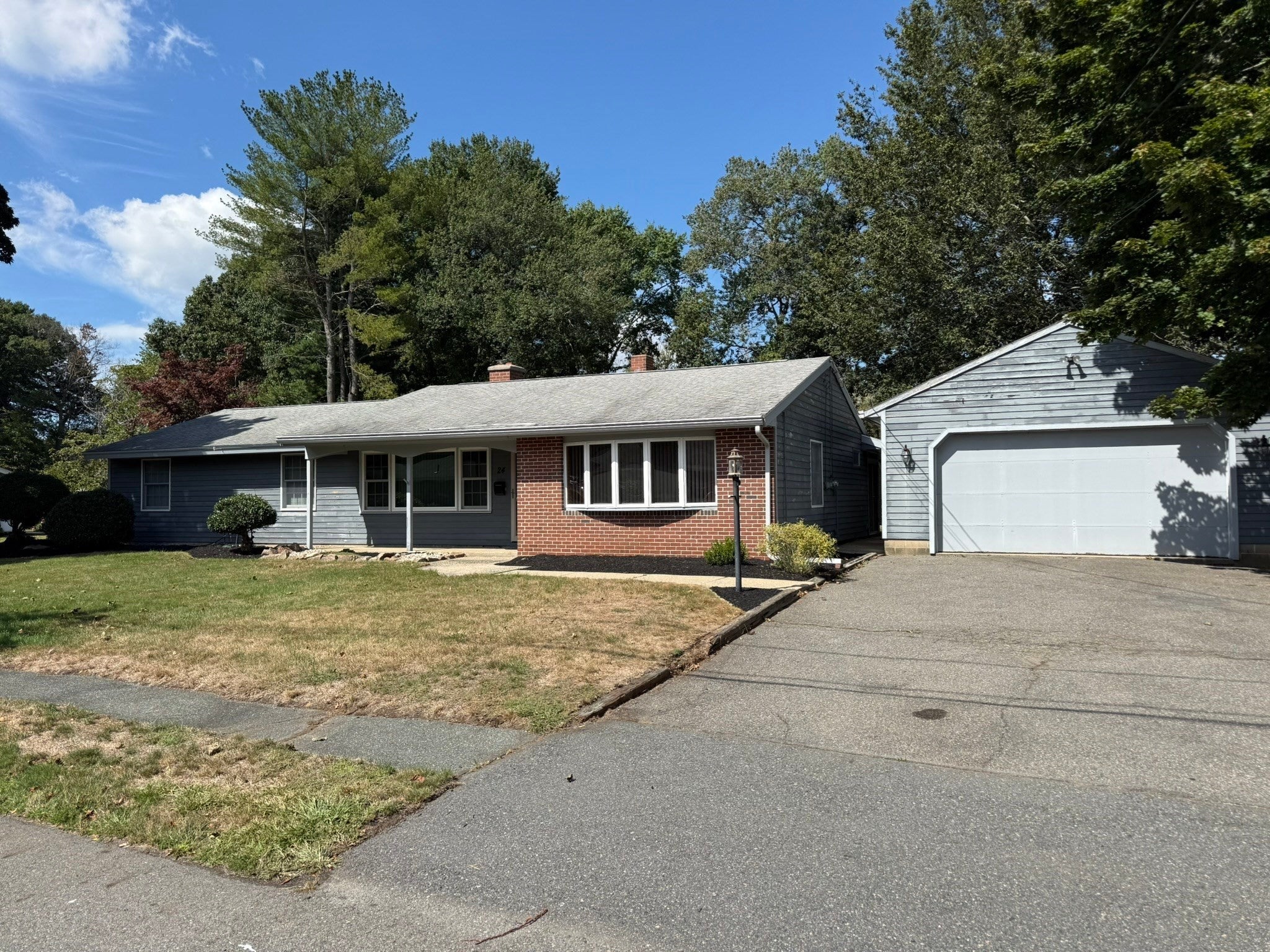 24 Wedgemere Rd