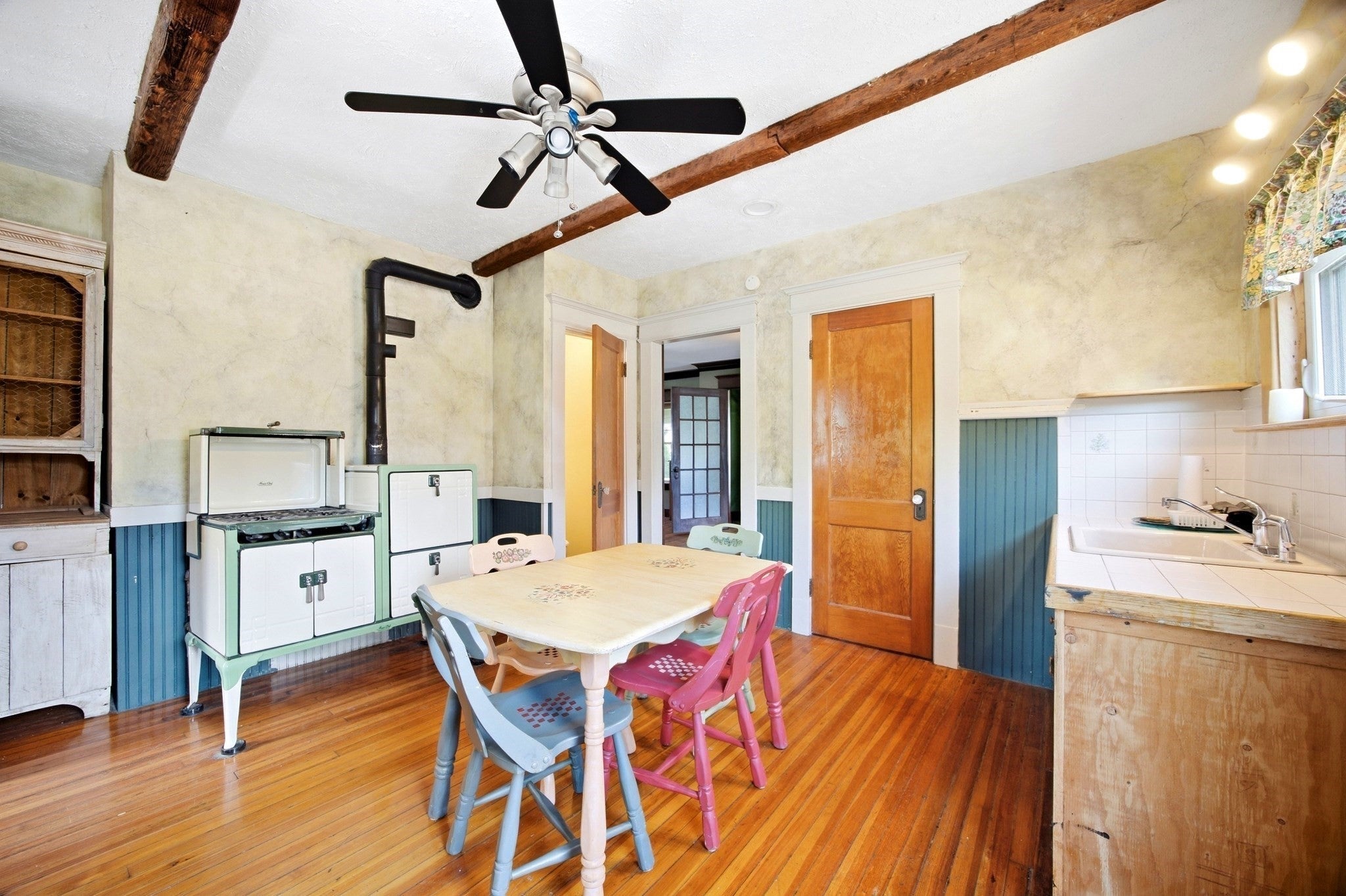 111 Greenacre Avenue, Longmeadow, MA, 111 Greenacre Avenue, Longmeadow, MA Photo #3