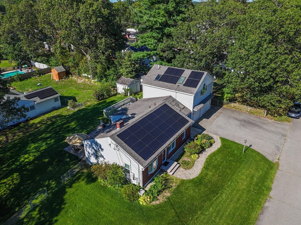 5 Woodland Cir