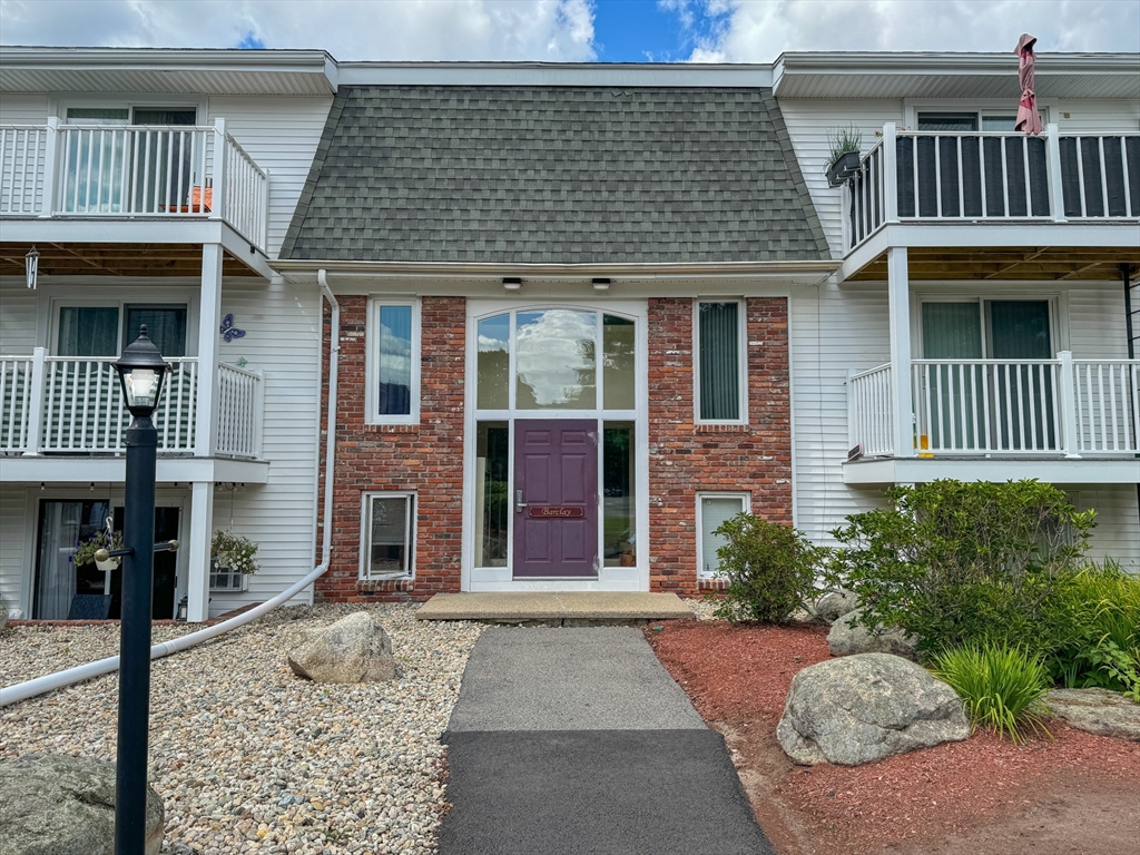 96 Main St B6