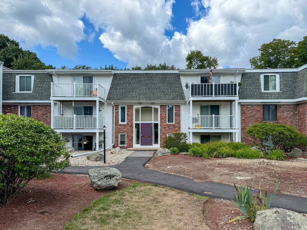 96 Main St B6