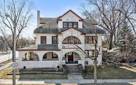 98 Forest Park Ave 1 Springfield MA 01108